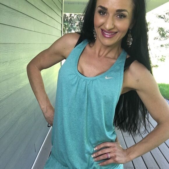 Nike Dry Fit Blue green tank skirt - Picture 4 of 7